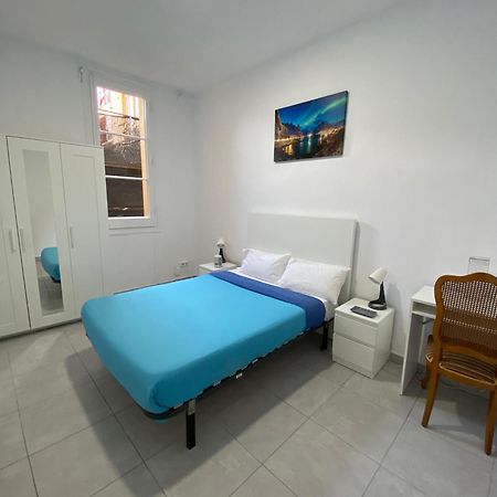 شقة Habitacion Para Tu Estadia Corta En Bcn برشلونة المظهر الخارجي الصورة