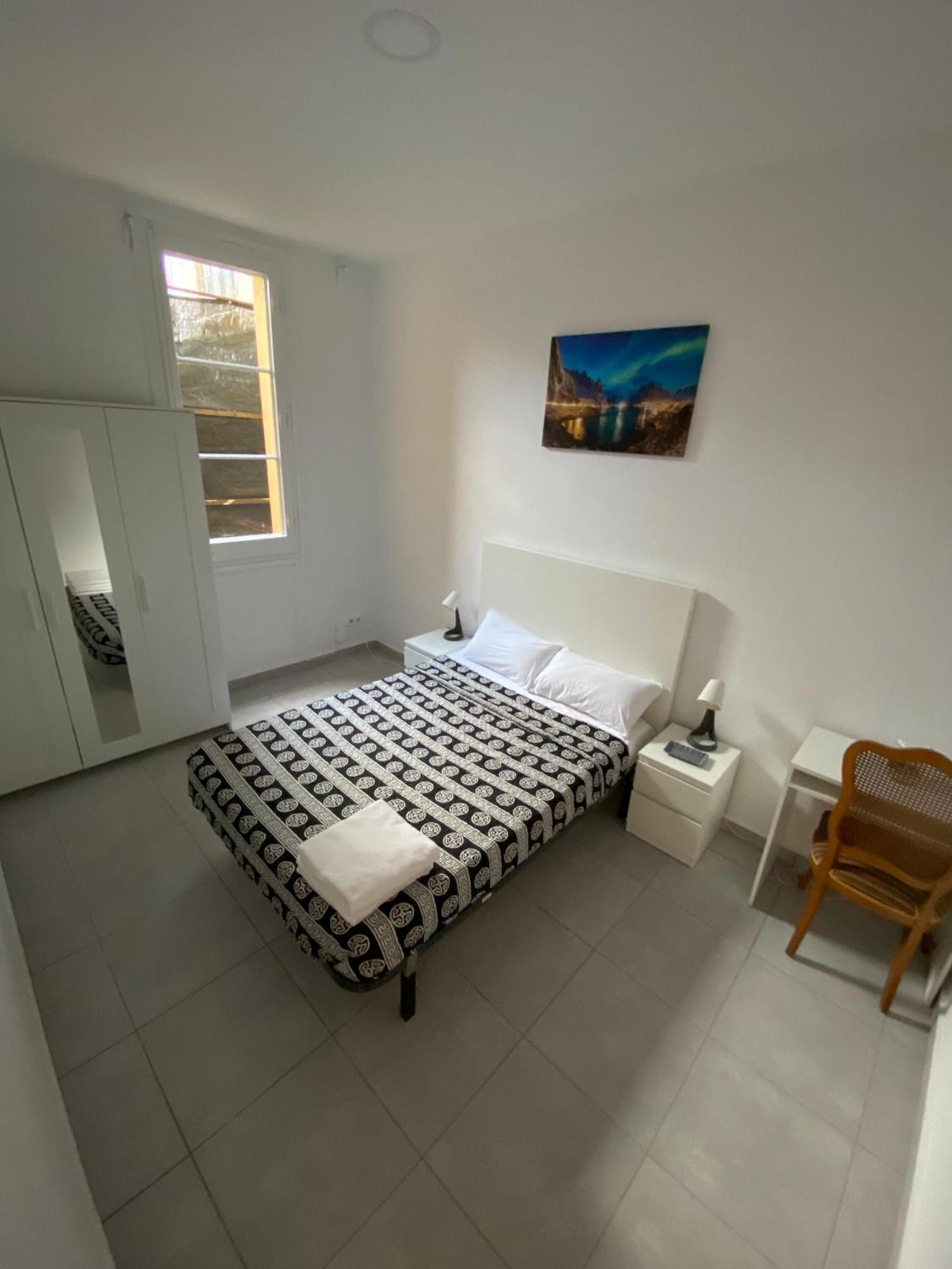 شقة Habitacion Para Tu Estadia Corta En Bcn برشلونة المظهر الخارجي الصورة