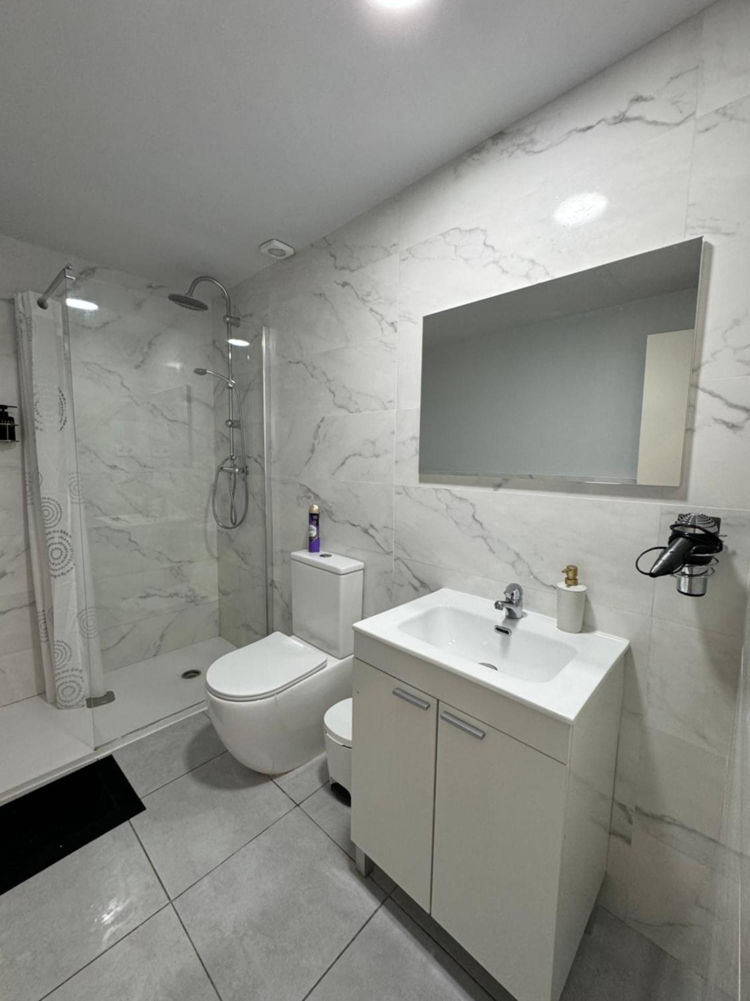شقة Habitacion Para Tu Estadia Corta En Bcn برشلونة المظهر الخارجي الصورة